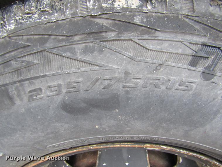 image for item DE5883 1999 Jeep Cherokee SUV