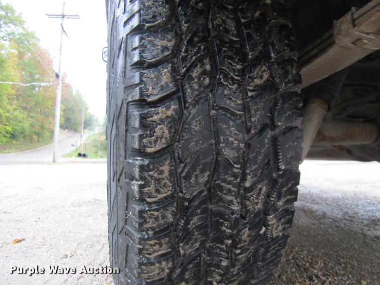 image for item DE5883 1999 Jeep Cherokee SUV