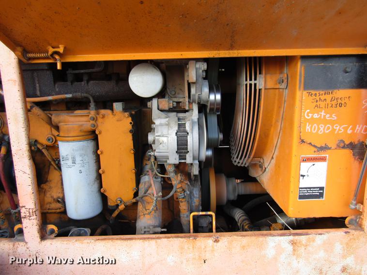 image for item DE5895 1993 Champion 720A motor grader