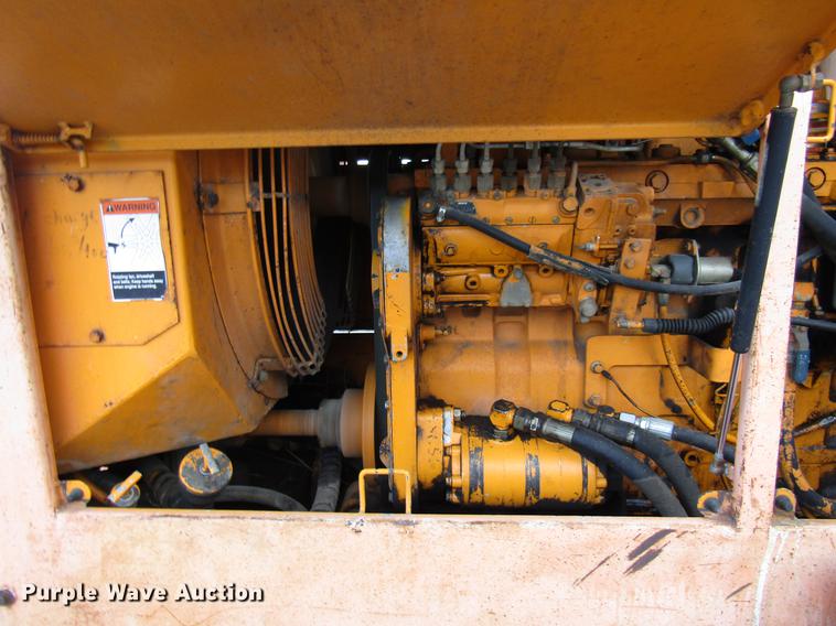 image for item DE5895 1993 Champion 720A motor grader