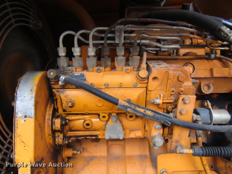 image for item DE5895 1993 Champion 720A motor grader