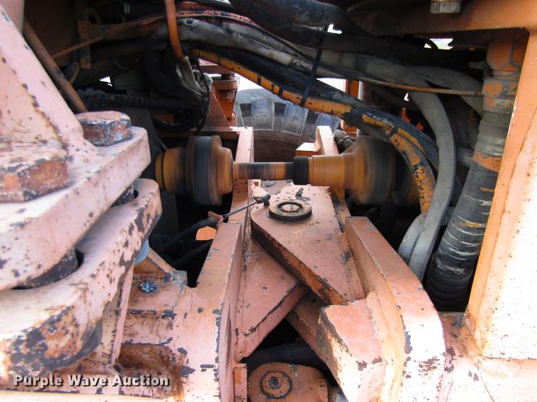 image for item DE5895 1993 Champion 720A motor grader