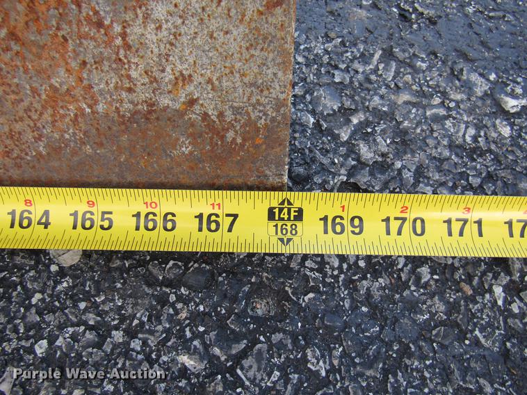 image for item DE5895 1993 Champion 720A motor grader