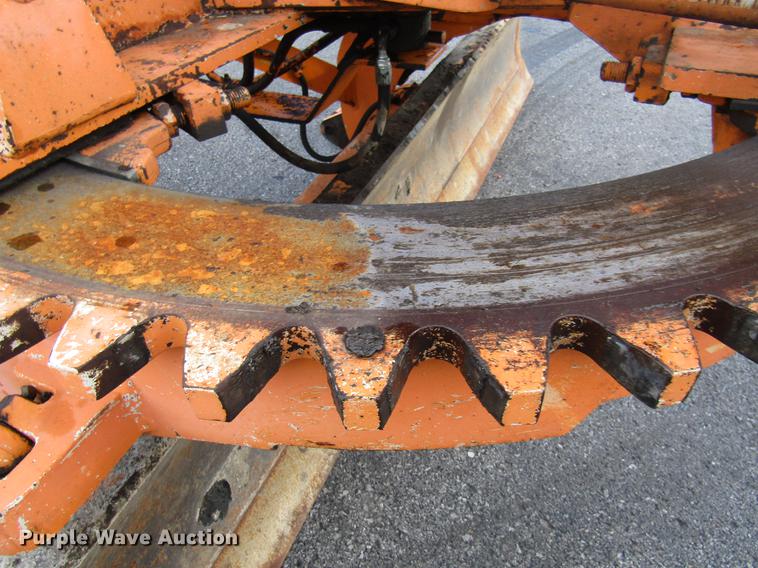 image for item DE5895 1993 Champion 720A motor grader