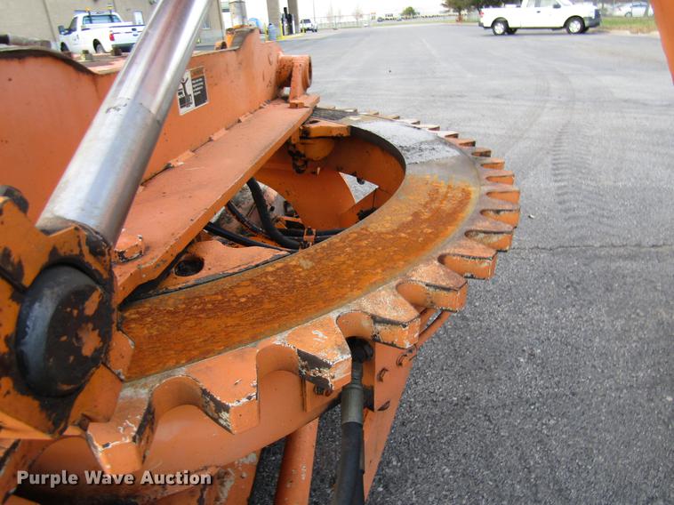 image for item DE5895 1993 Champion 720A motor grader