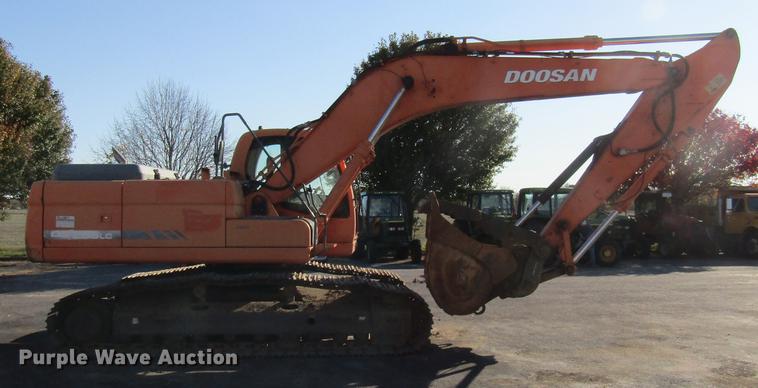 image for item DE5896 2008 Doosan DX255LC excavator