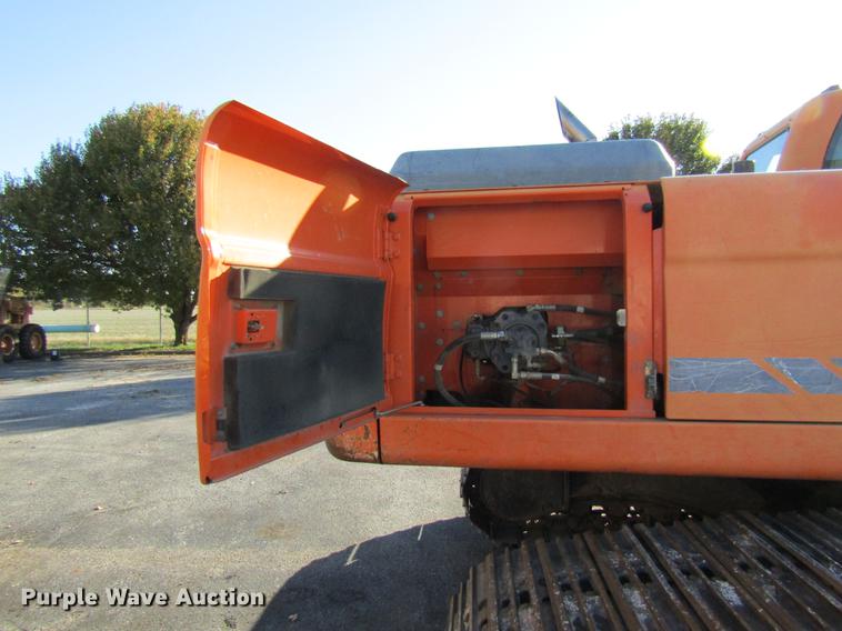 image for item DE5896 2008 Doosan DX255LC excavator