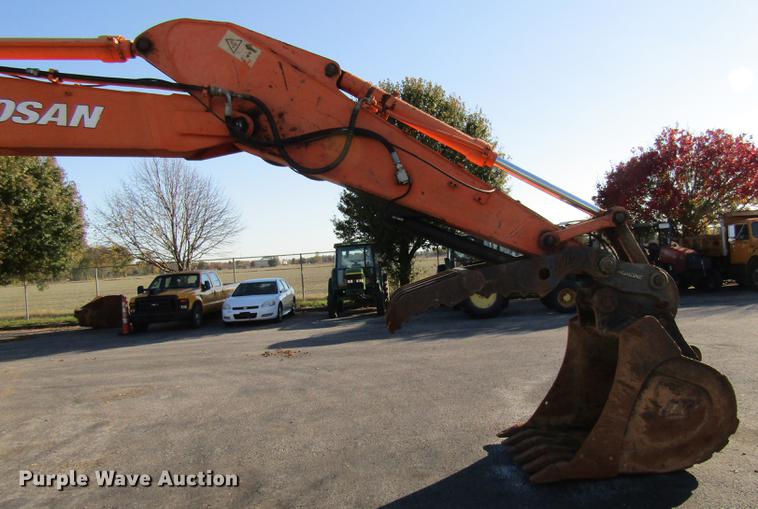 image for item DE5896 2008 Doosan DX255LC excavator