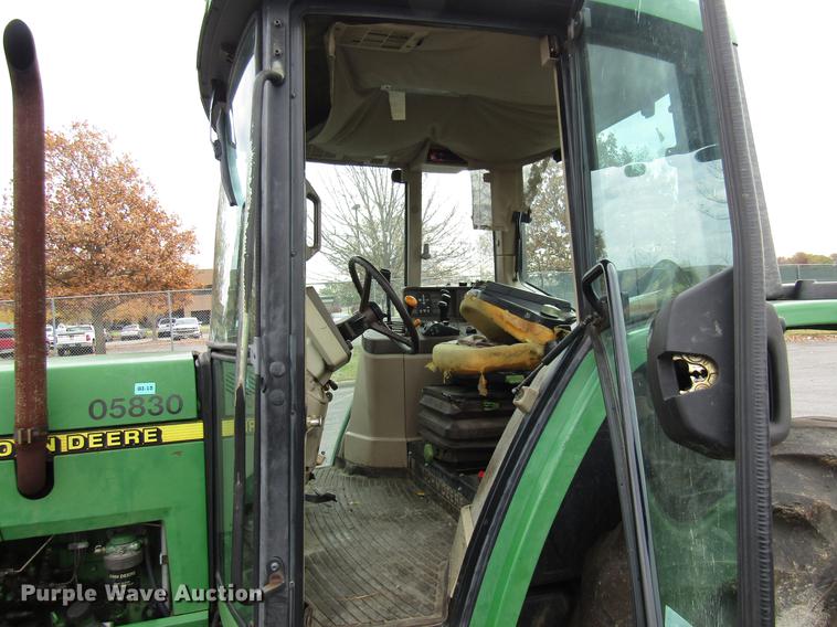 image for item DE5899 2001 John Deere 6410 tractor