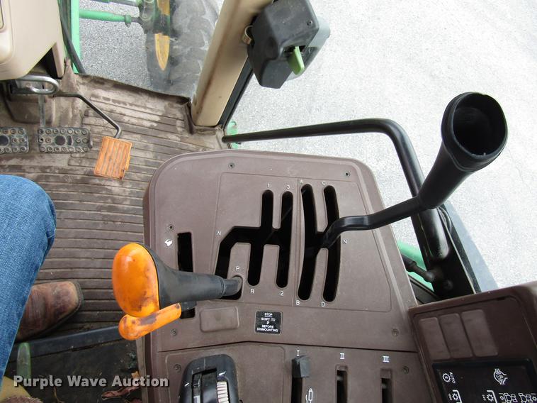 image for item DE5899 2001 John Deere 6410 tractor