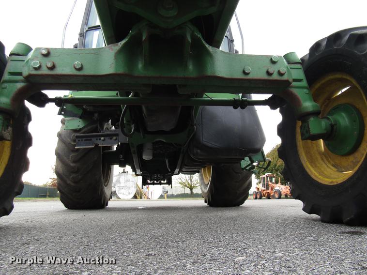 image for item DE5899 2001 John Deere 6410 tractor