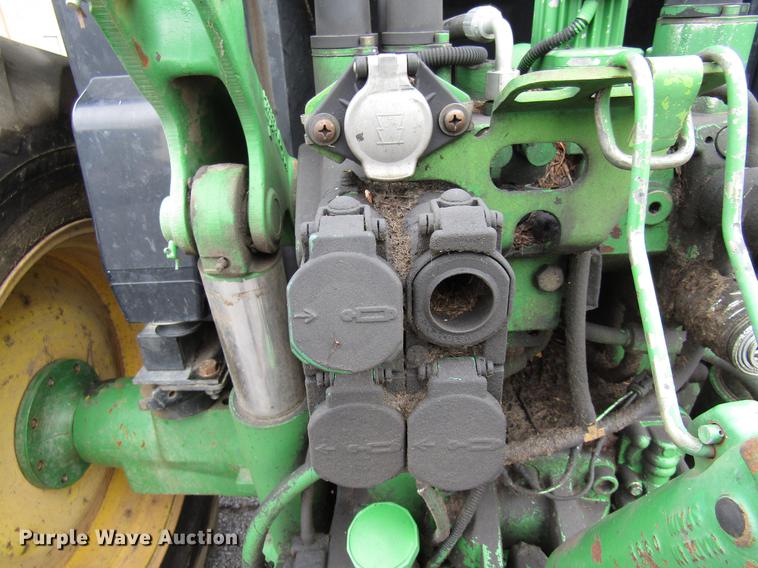 image for item DE5899 2001 John Deere 6410 tractor