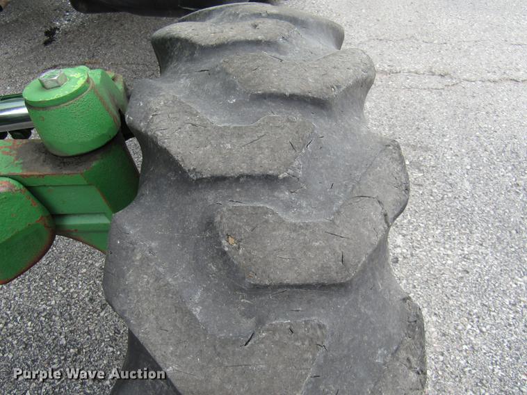 image for item DE5899 2001 John Deere 6410 tractor