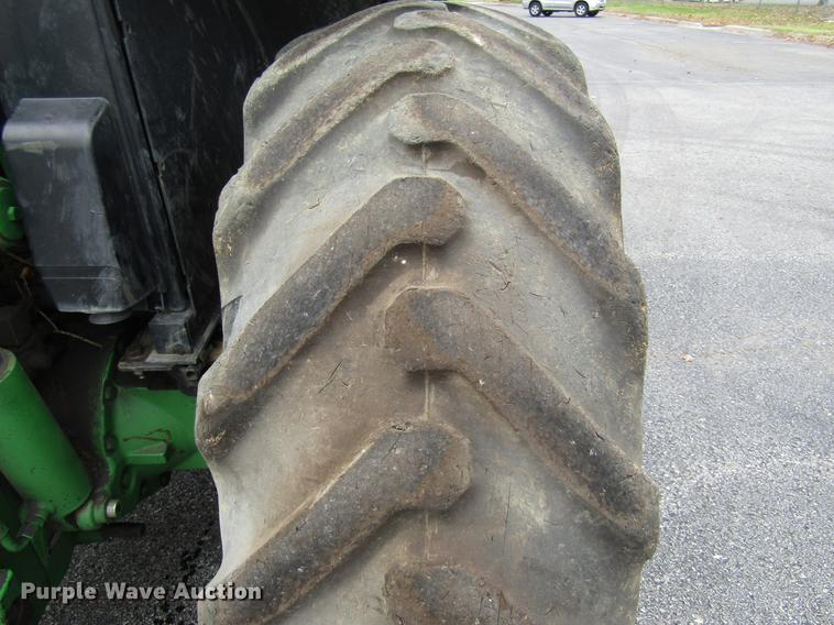 image for item DE5899 2001 John Deere 6410 tractor