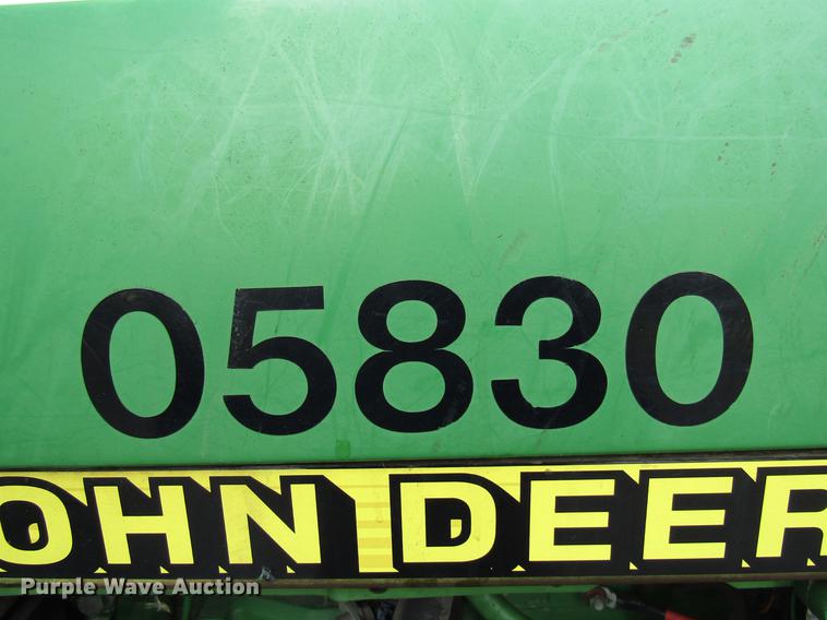 image for item DE5899 2001 John Deere 6410 tractor