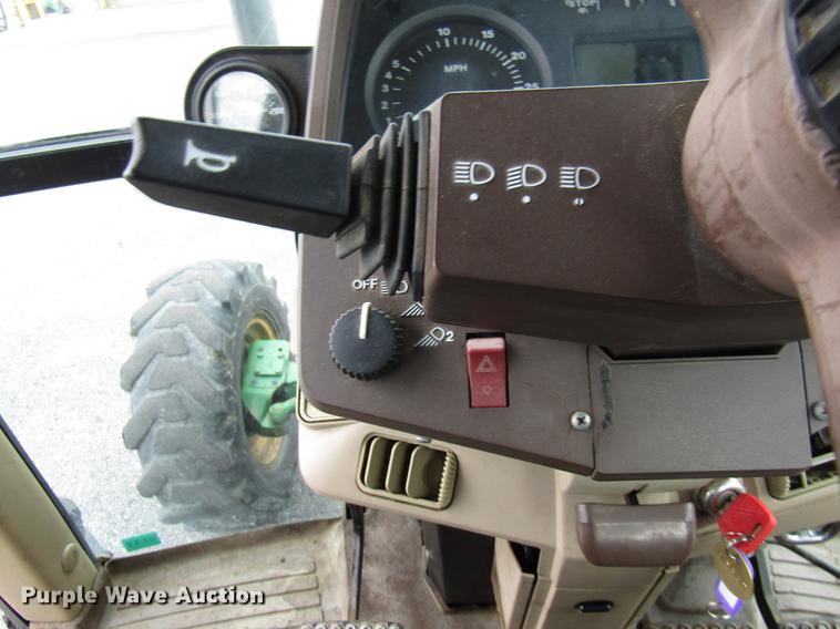 image for item DE5900 2001 John Deere 6410 MFWD tractor