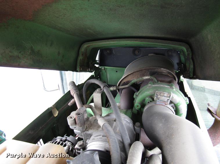 image for item DE5900 2001 John Deere 6410 MFWD tractor