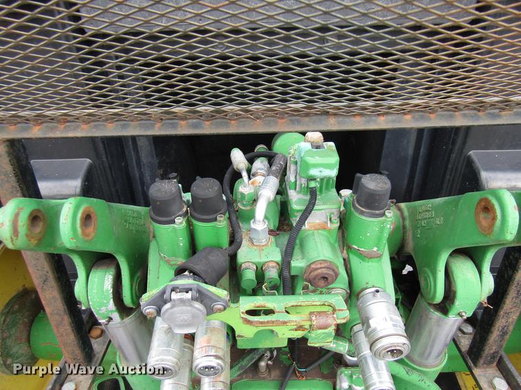 image for item DE5900 2001 John Deere 6410 MFWD tractor