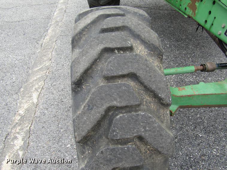 image for item DE5900 2001 John Deere 6410 MFWD tractor