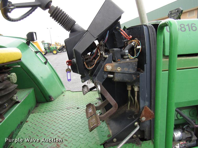 image for item DE5902 2001 John Deere 6410 tractor