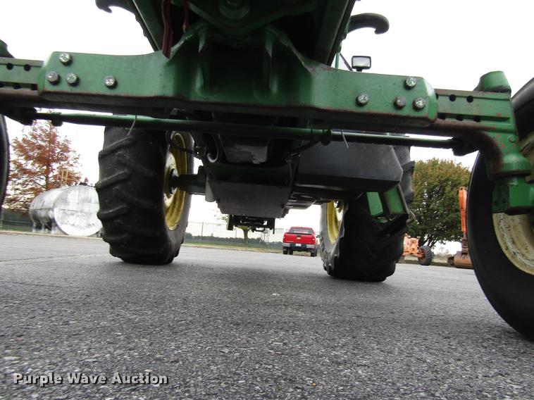 image for item DE5902 2001 John Deere 6410 tractor