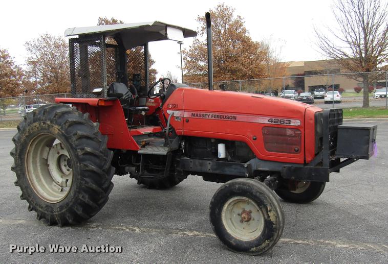 image for item DE5903 2000 Massey-Ferguson 4263 tractor