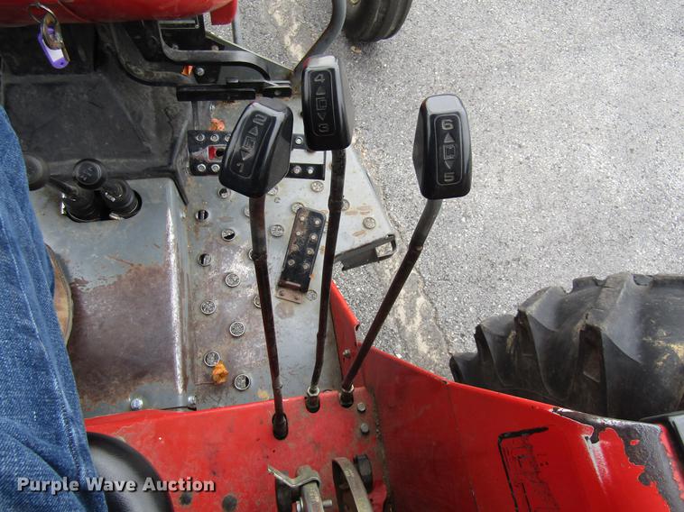 image for item DE5903 2000 Massey-Ferguson 4263 tractor