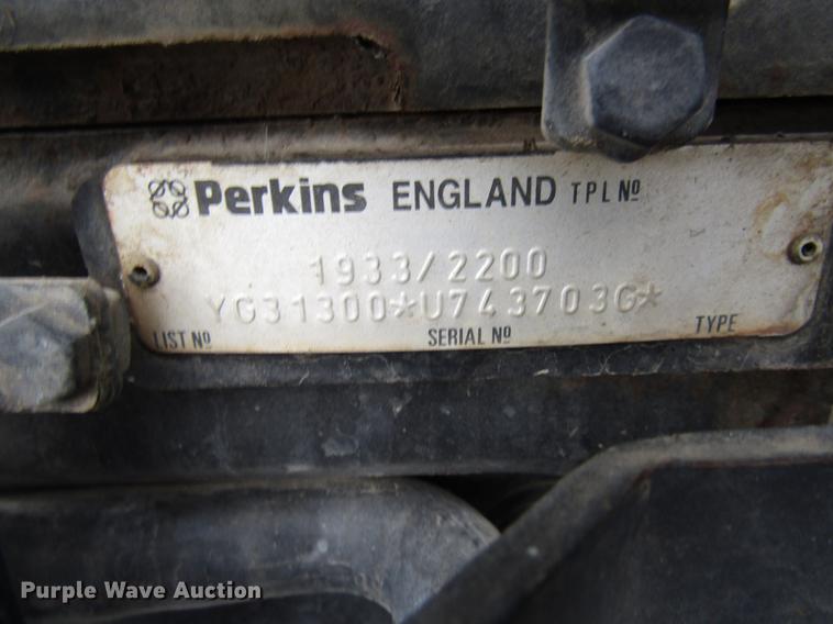 image for item DE5903 2000 Massey-Ferguson 4263 tractor