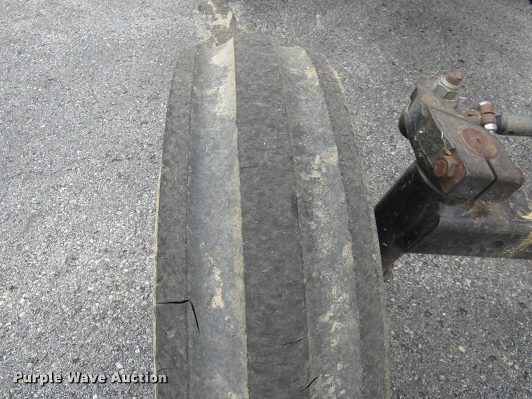 image for item DE5903 2000 Massey-Ferguson 4263 tractor