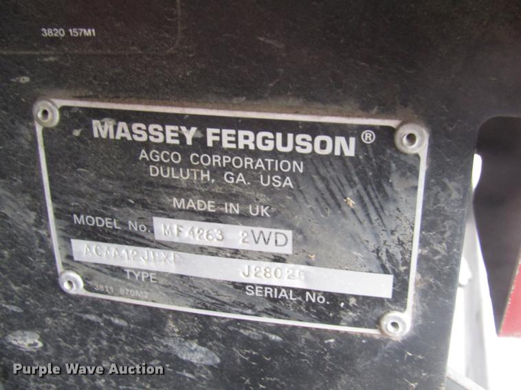 image for item DE5903 2000 Massey-Ferguson 4263 tractor