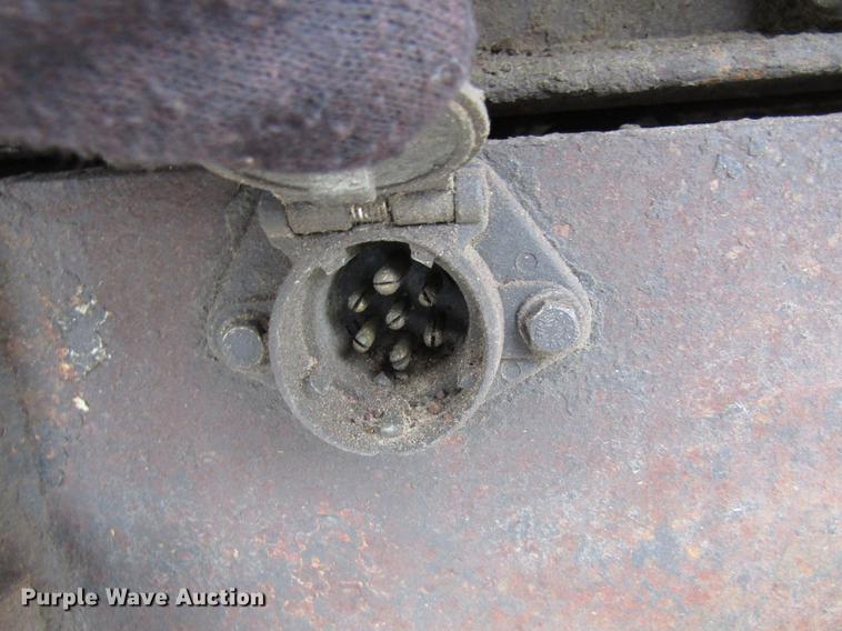 image for item DE5904 1997 International 4900 dump truck