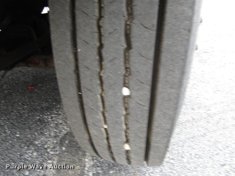 image for item DE5904 1997 International 4900 dump truck