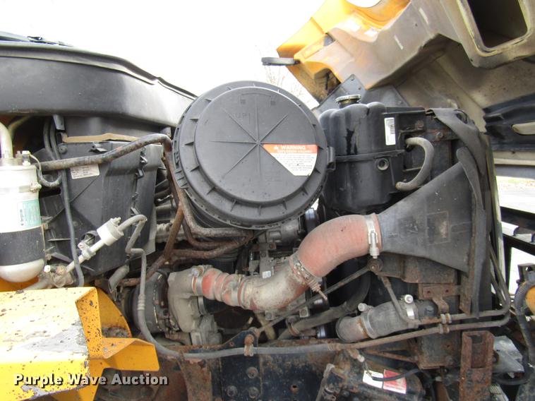 image for item DE5905 2005 International 7400 dump truck