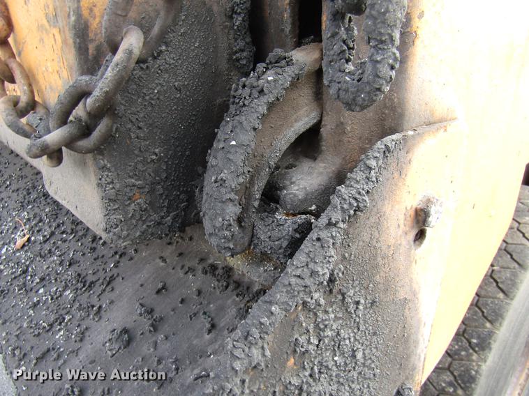 image for item DE5905 2005 International 7400 dump truck