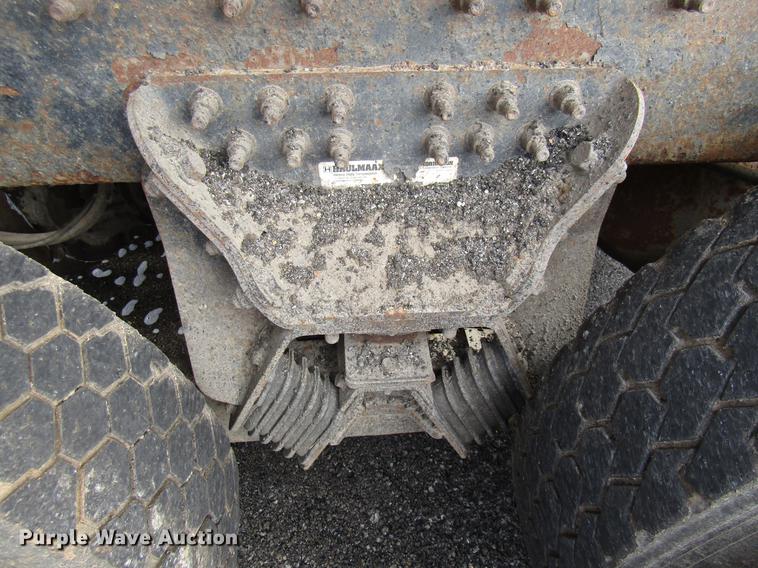 image for item DE5905 2005 International 7400 dump truck