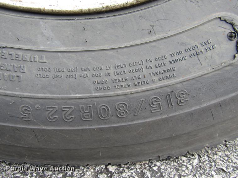 image for item DE5905 2005 International 7400 dump truck