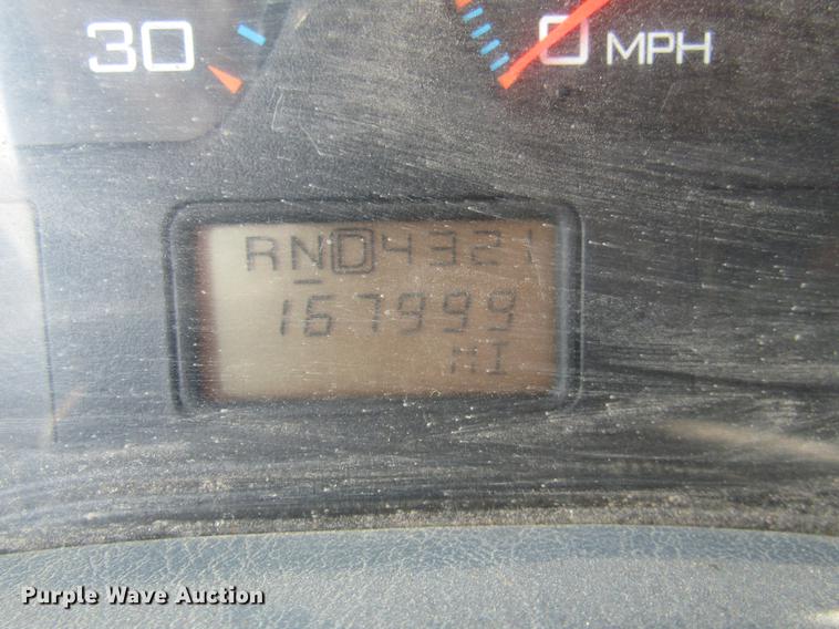 image for item DE5906 2002 International 7400 dump truck