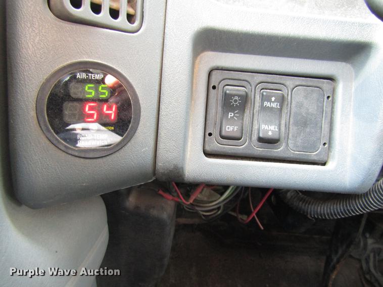 image for item DE5906 2002 International 7400 dump truck