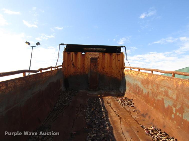 image for item DE5906 2002 International 7400 dump truck