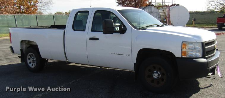 image for item DE5907 2007 Chevrolet Silverado 1500 Ext. Cab pickup truck