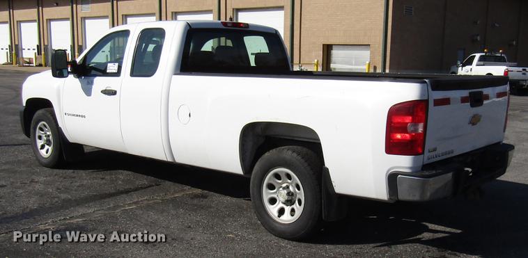 image for item DE5907 2007 Chevrolet Silverado 1500 Ext. Cab pickup truck