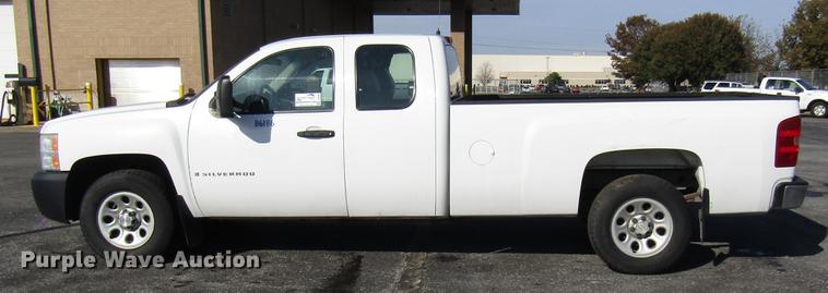 image for item DE5907 2007 Chevrolet Silverado 1500 Ext. Cab pickup truck