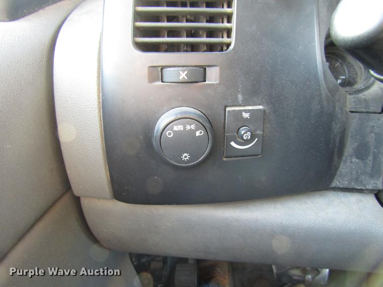 image for item DE5907 2007 Chevrolet Silverado 1500 Ext. Cab pickup truck