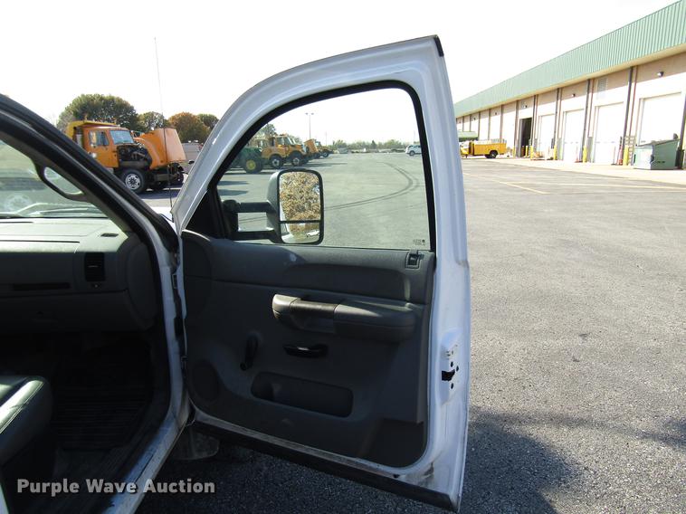 image for item DE5907 2007 Chevrolet Silverado 1500 Ext. Cab pickup truck