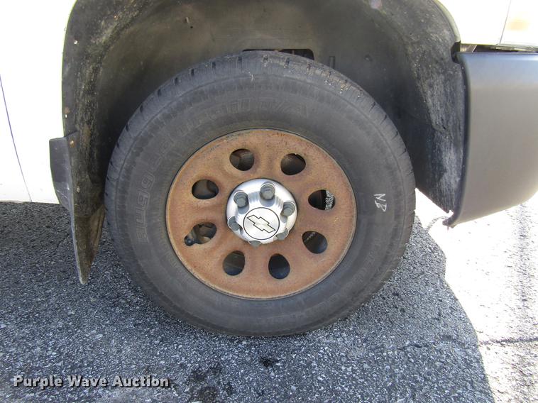 image for item DE5907 2007 Chevrolet Silverado 1500 Ext. Cab pickup truck