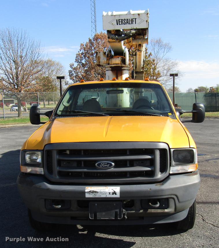 image for item DE5908 2004 Ford F550 bucket truck