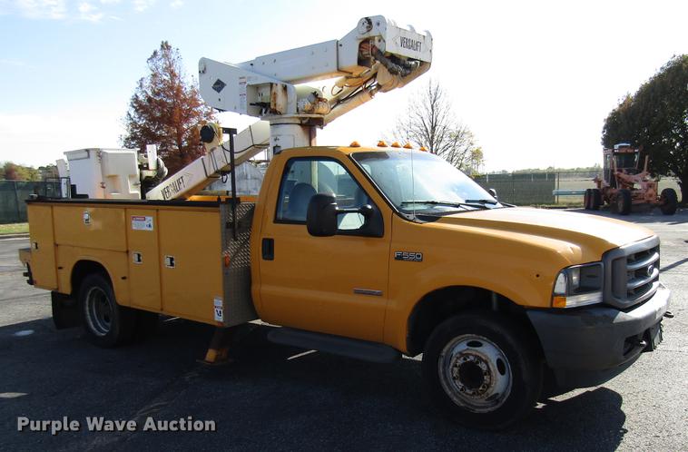 image for item DE5908 2004 Ford F550 bucket truck