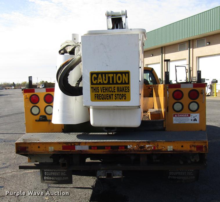 image for item DE5908 2004 Ford F550 bucket truck