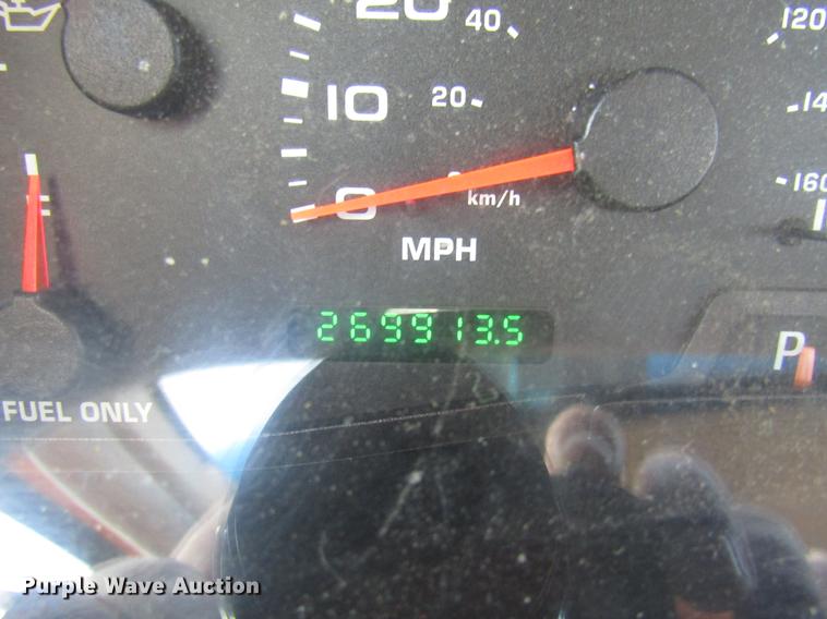 image for item DE5908 2004 Ford F550 bucket truck