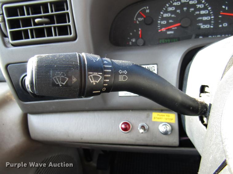 image for item DE5908 2004 Ford F550 bucket truck